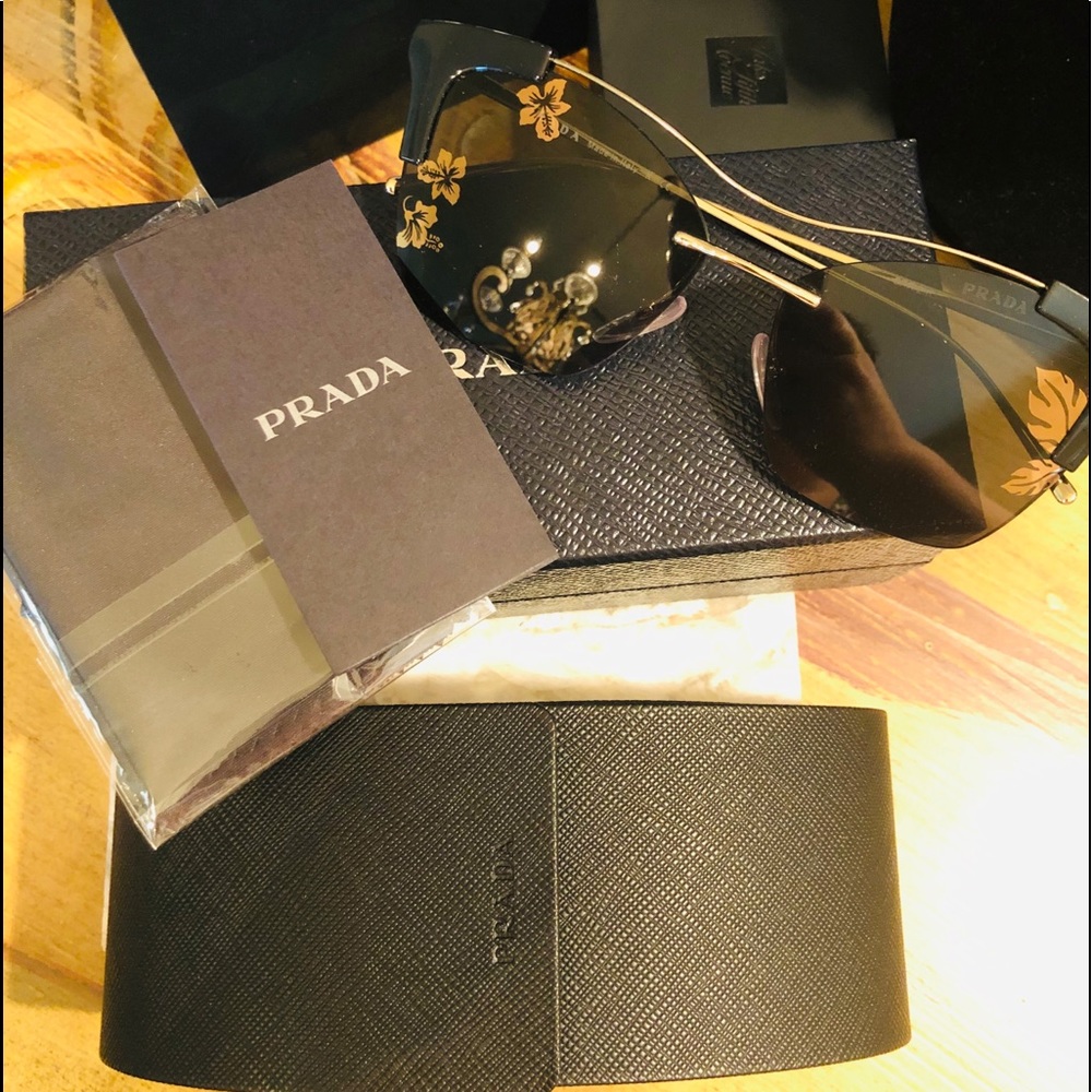 Runway Prada sexy sunglasses - Picture 6 of 14